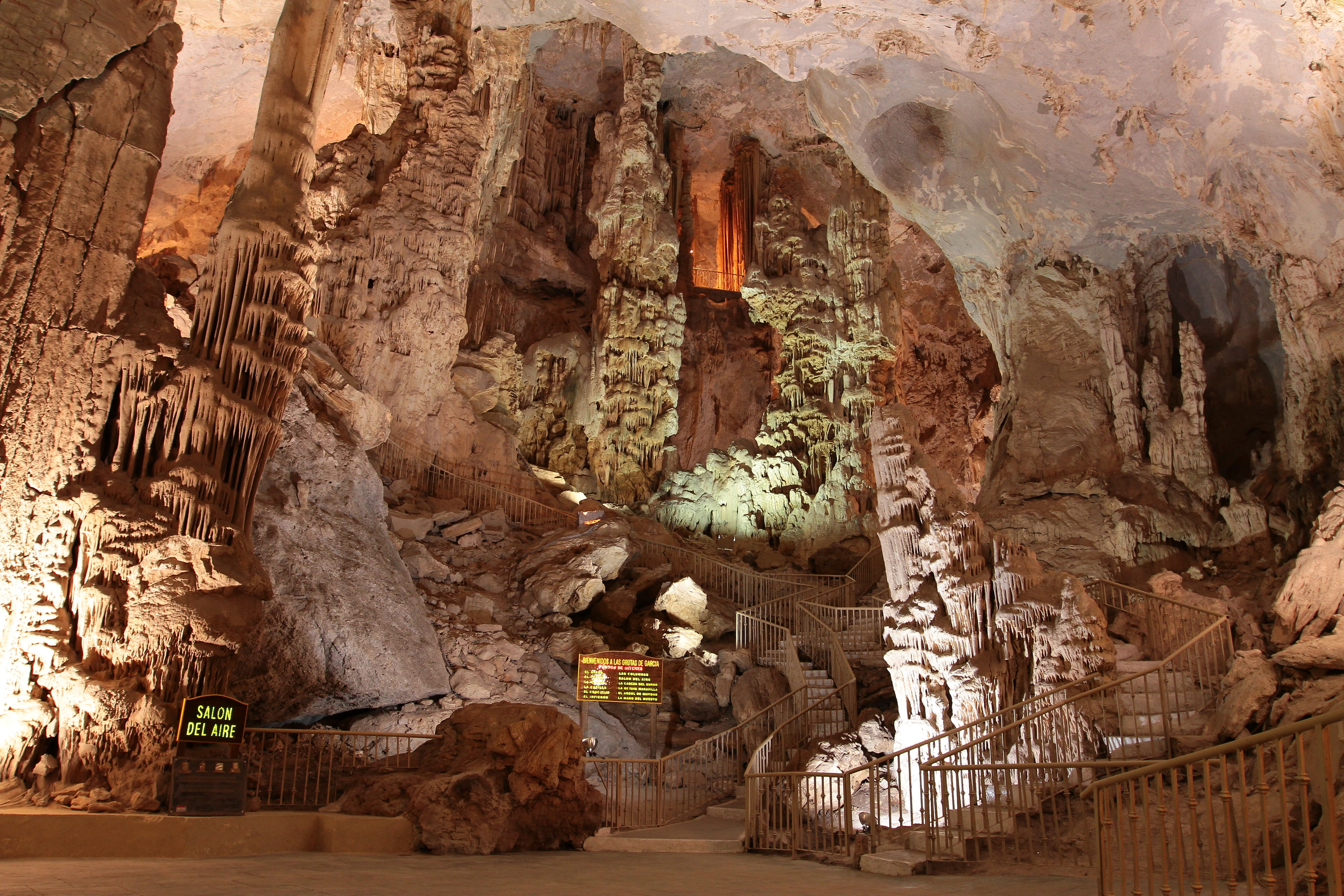 Grutas
